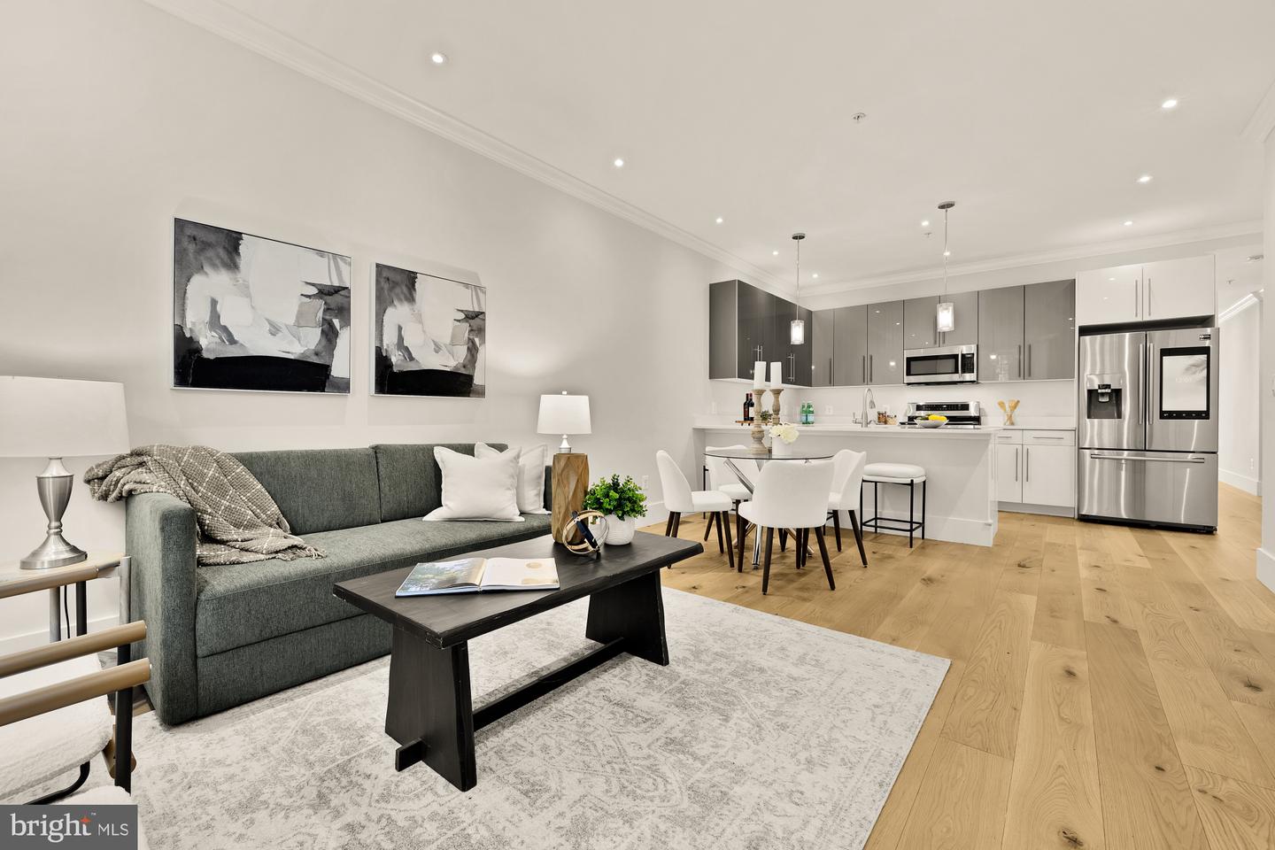 26 RHODE ISLAND AVE NW #1, WASHINGTON, District Of Columbia 20001, 3 Bedrooms Bedrooms, ,3 BathroomsBathrooms,Residential,For sale,26 RHODE ISLAND AVE NW #1,DCDC2207866 MLS # DCDC2207866