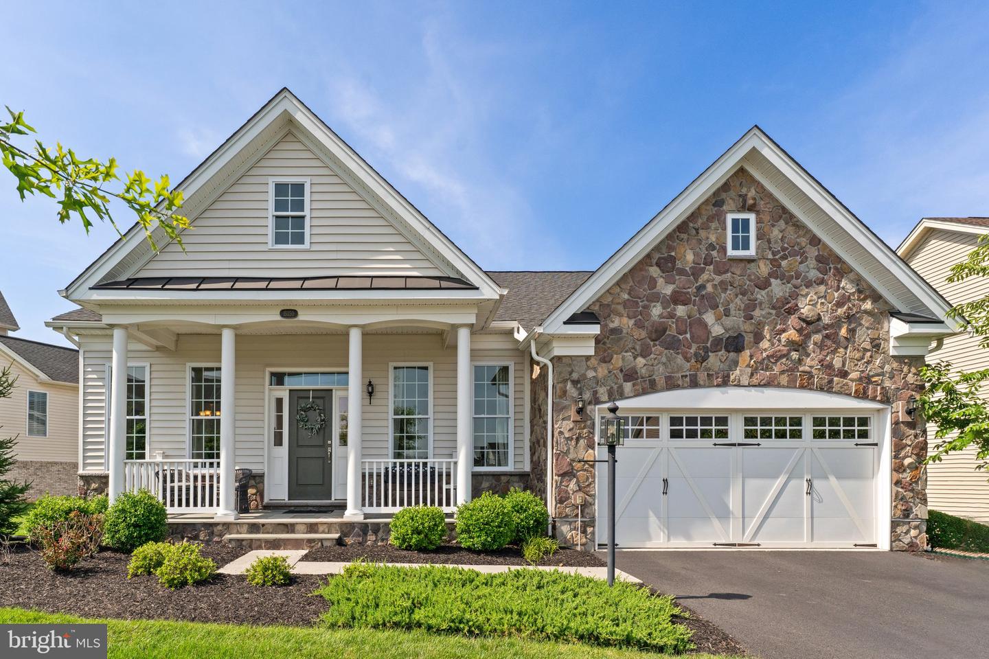 15350 CUTLER CREEK WAY, HAYMARKET, Virginia 20169, 3 Bedrooms Bedrooms, ,3 BathroomsBathrooms,Residential,For sale,15350 CUTLER CREEK WAY,VAPW2098042 MLS # VAPW2098042
