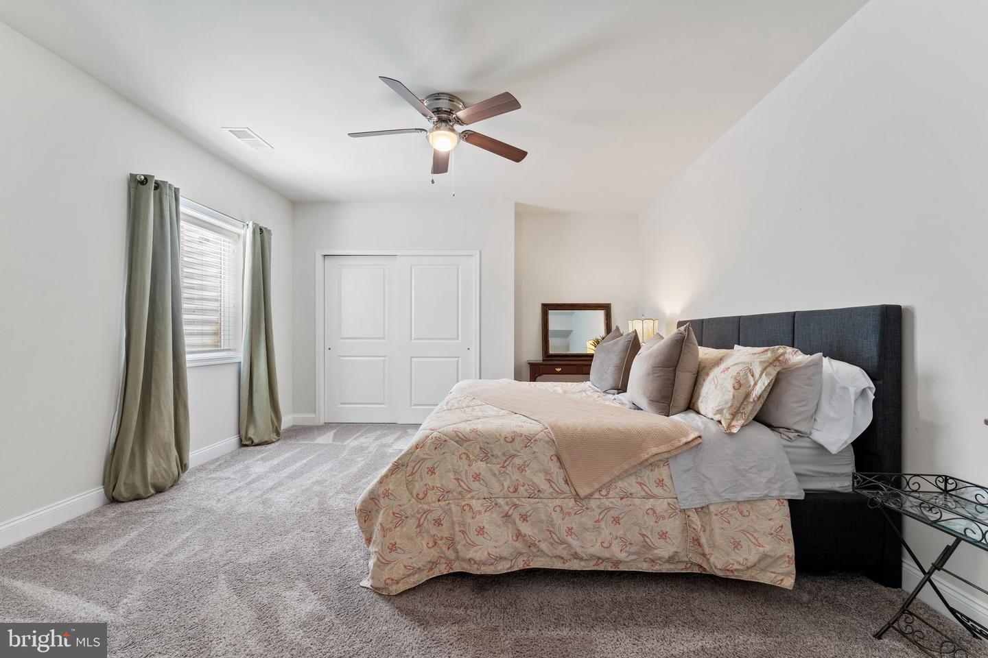 15350 CUTLER CREEK WAY, HAYMARKET, Virginia 20169, 3 Bedrooms Bedrooms, ,3 BathroomsBathrooms,Residential,For sale,15350 CUTLER CREEK WAY,VAPW2098042 MLS # VAPW2098042