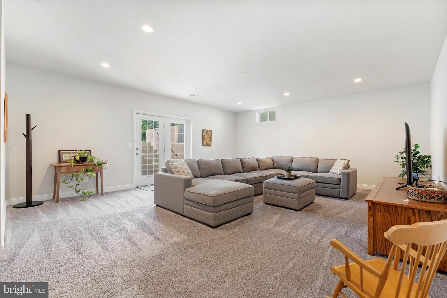 15350 CUTLER CREEK WAY, HAYMARKET, Virginia 20169, 3 Bedrooms Bedrooms, ,3 BathroomsBathrooms,Residential,For sale,15350 CUTLER CREEK WAY,VAPW2098042 MLS # VAPW2098042