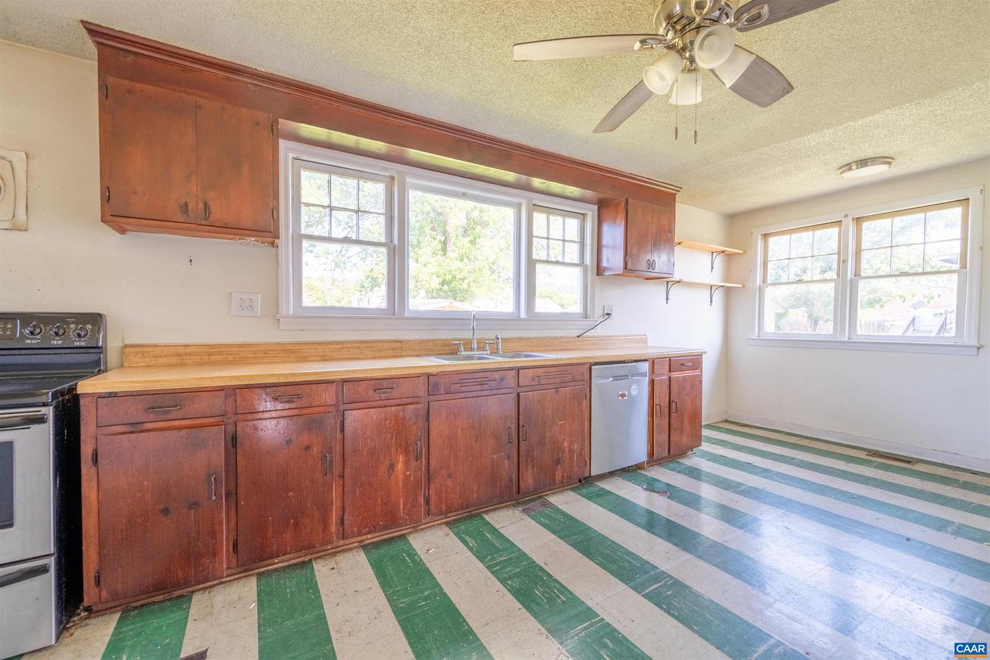 131 FORD AVE, STANARDSVILLE, Virginia 22973, 3 Bedrooms Bedrooms, ,2 BathroomsBathrooms,Residential,For sale,131 FORD AVE,666129 MLS # 666129