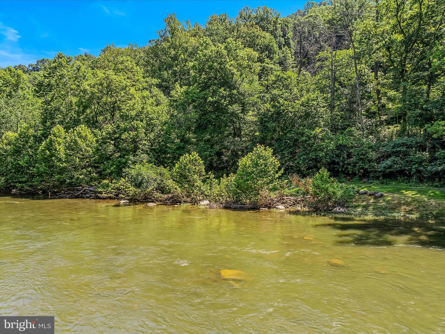 1149 DEER RAPIDS RD, STRASBURG, Virginia 22657, 3 Bedrooms Bedrooms, ,2 BathroomsBathrooms,Residential,For sale,1149 DEER RAPIDS RD,VASH2011832 MLS # VASH2011832