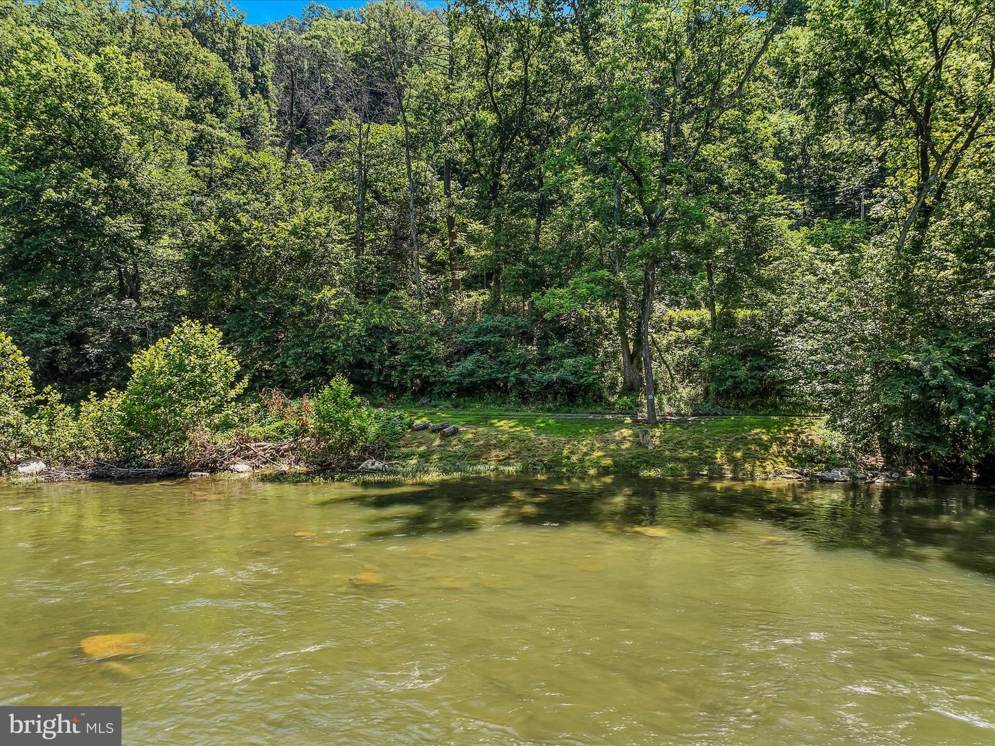 1149 DEER RAPIDS RD, STRASBURG, Virginia 22657, 3 Bedrooms Bedrooms, ,2 BathroomsBathrooms,Residential,For sale,1149 DEER RAPIDS RD,VASH2011832 MLS # VASH2011832