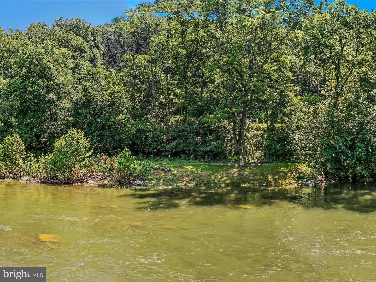 1149 DEER RAPIDS RD, STRASBURG, Virginia 22657, 3 Bedrooms Bedrooms, ,2 BathroomsBathrooms,Residential,For sale,1149 DEER RAPIDS RD,VASH2011832 MLS # VASH2011832