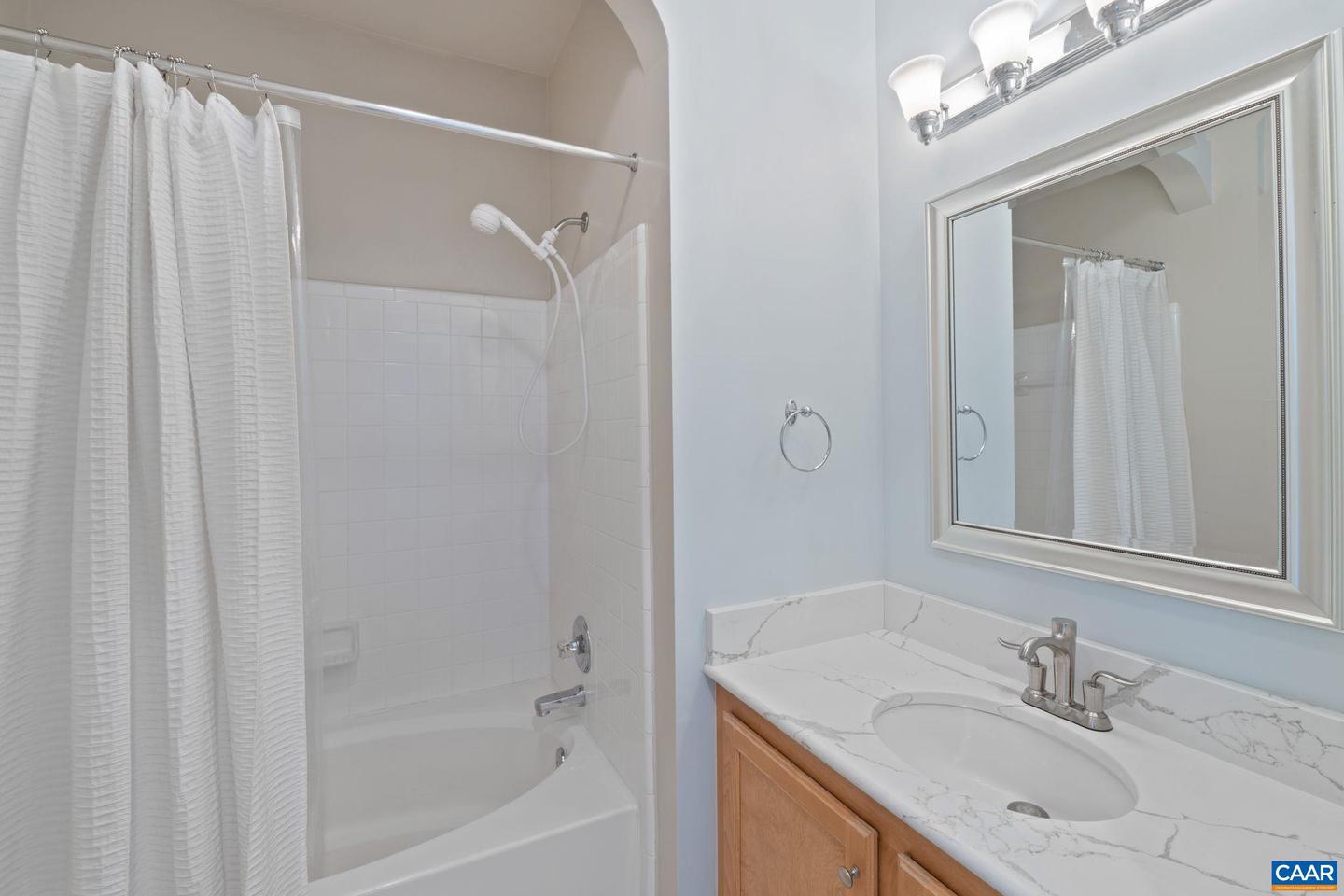 260 RIVERBEND DR #3C, CHARLOTTESVILLE, Virginia 22911, 2 Bedrooms Bedrooms, ,2 BathroomsBathrooms,Residential,For sale,260 RIVERBEND DR #3C,666150 MLS # 666150