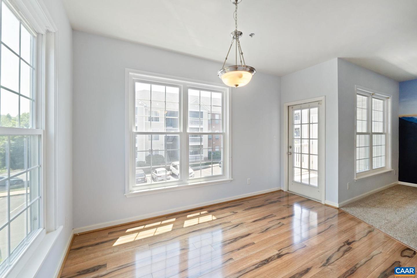 260 RIVERBEND DR #3C, CHARLOTTESVILLE, Virginia 22911, 2 Bedrooms Bedrooms, ,2 BathroomsBathrooms,Residential,For sale,260 RIVERBEND DR #3C,666150 MLS # 666150