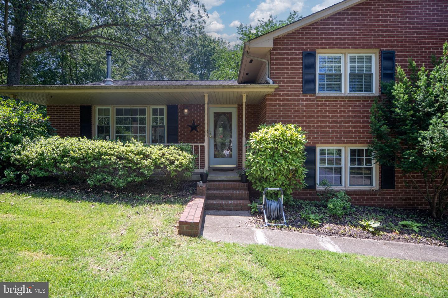 1028 FICKLEN RD, FREDERICKSBURG, Virginia 22405, 4 Bedrooms Bedrooms, ,2 BathroomsBathrooms,Residential,For sale,1028 FICKLEN RD,VAST2040306 MLS # VAST2040306