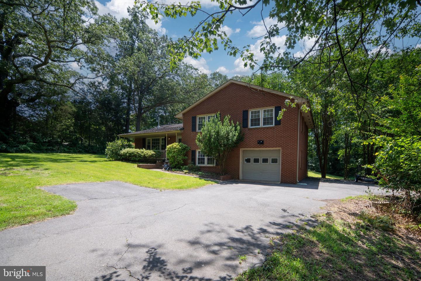 1028 FICKLEN RD, FREDERICKSBURG, Virginia 22405, 4 Bedrooms Bedrooms, ,2 BathroomsBathrooms,Residential,For sale,1028 FICKLEN RD,VAST2040306 MLS # VAST2040306
