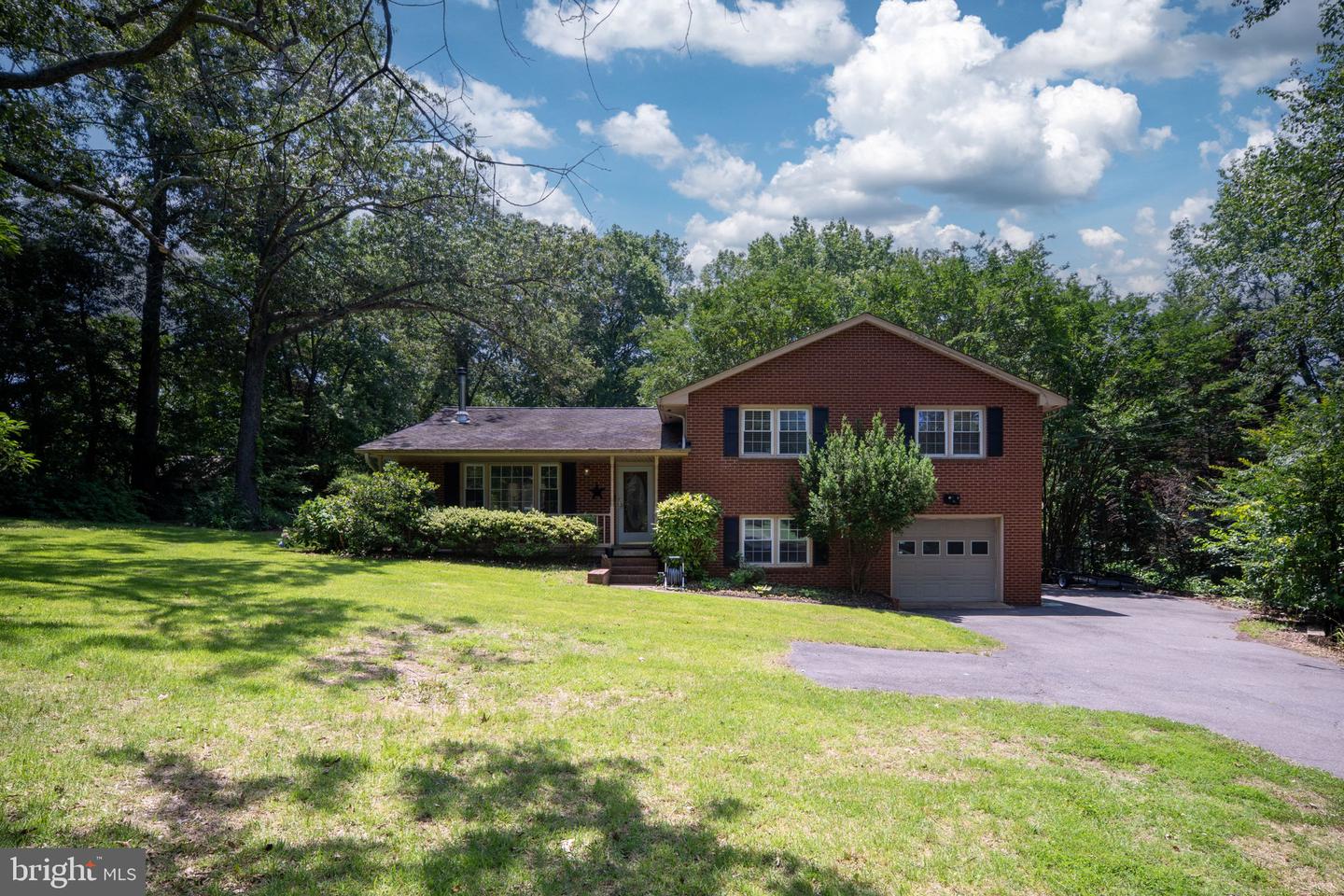 1028 FICKLEN RD, FREDERICKSBURG, Virginia 22405, 4 Bedrooms Bedrooms, ,2 BathroomsBathrooms,Residential,For sale,1028 FICKLEN RD,VAST2040306 MLS # VAST2040306