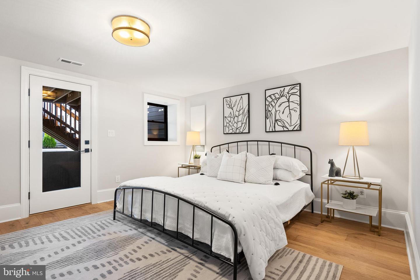 1720 15TH ST NW, WASHINGTON, District Of Columbia 20009, 6 Bedrooms Bedrooms, ,4 BathroomsBathrooms,Residential,For sale,1720 15TH ST NW,DCDC2208044 MLS # DCDC2208044