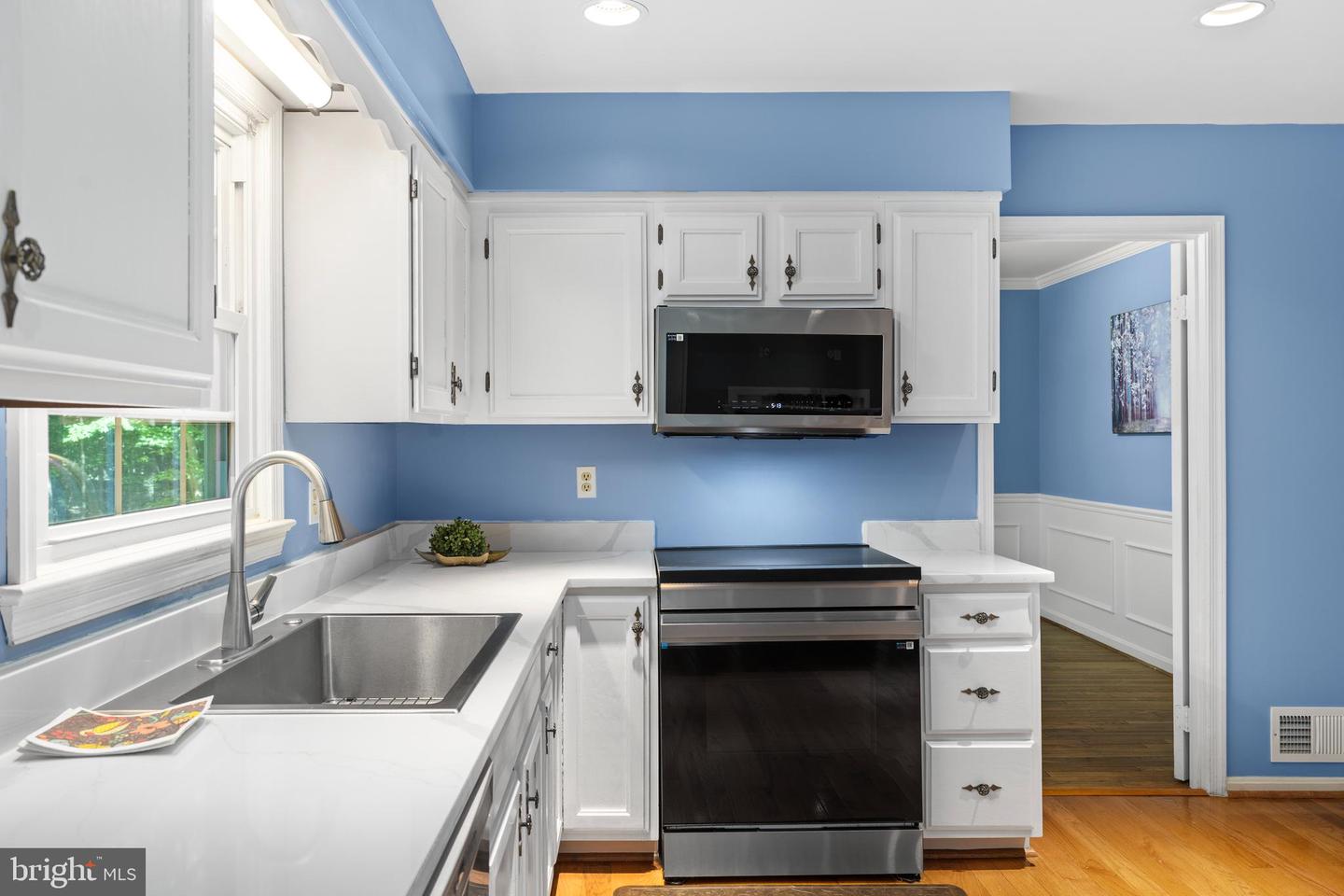 4910 STONEHURST DR, WOODBRIDGE, Virginia 22192, 5 Bedrooms Bedrooms, ,2 BathroomsBathrooms,Residential,For sale,4910 STONEHURST DR,VAPW2098072 MLS # VAPW2098072
