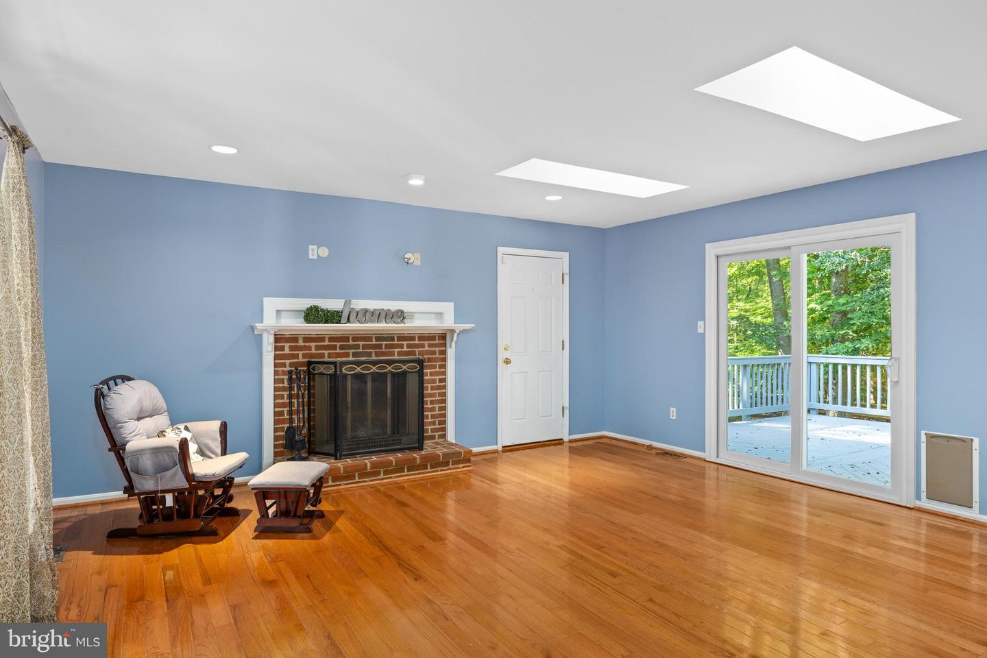 4910 STONEHURST DR, WOODBRIDGE, Virginia 22192, 5 Bedrooms Bedrooms, ,2 BathroomsBathrooms,Residential,For sale,4910 STONEHURST DR,VAPW2098072 MLS # VAPW2098072