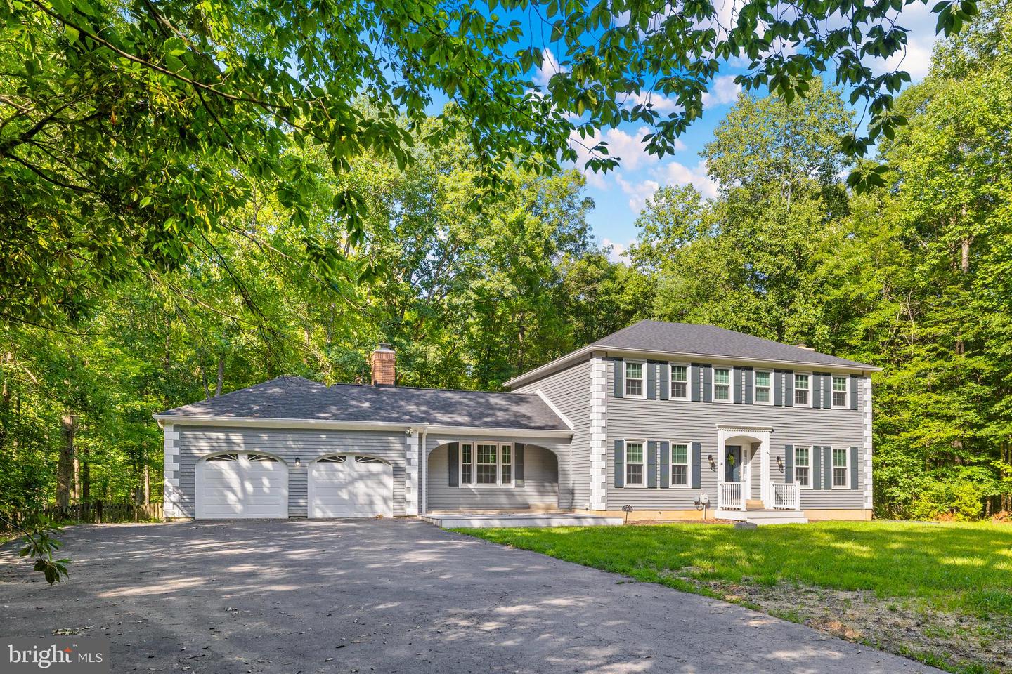 4910 STONEHURST DR, WOODBRIDGE, Virginia 22192, 5 Bedrooms Bedrooms, ,2 BathroomsBathrooms,Residential,For sale,4910 STONEHURST DR,VAPW2098072 MLS # VAPW2098072