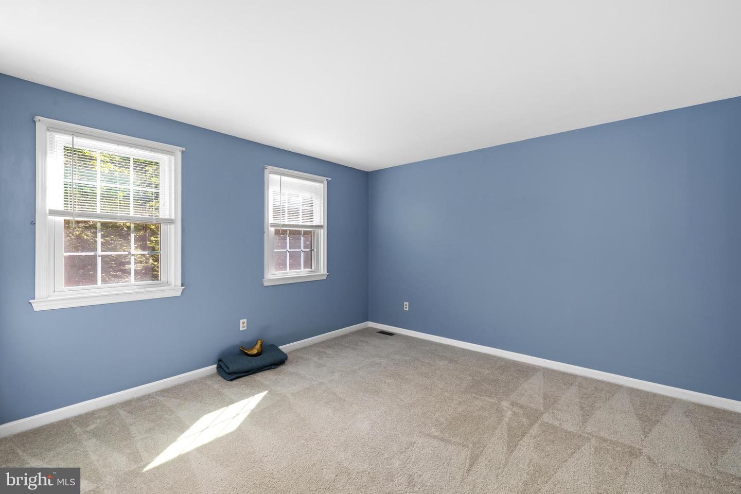 4910 STONEHURST DR, WOODBRIDGE, Virginia 22192, 5 Bedrooms Bedrooms, ,2 BathroomsBathrooms,Residential,For sale,4910 STONEHURST DR,VAPW2098072 MLS # VAPW2098072