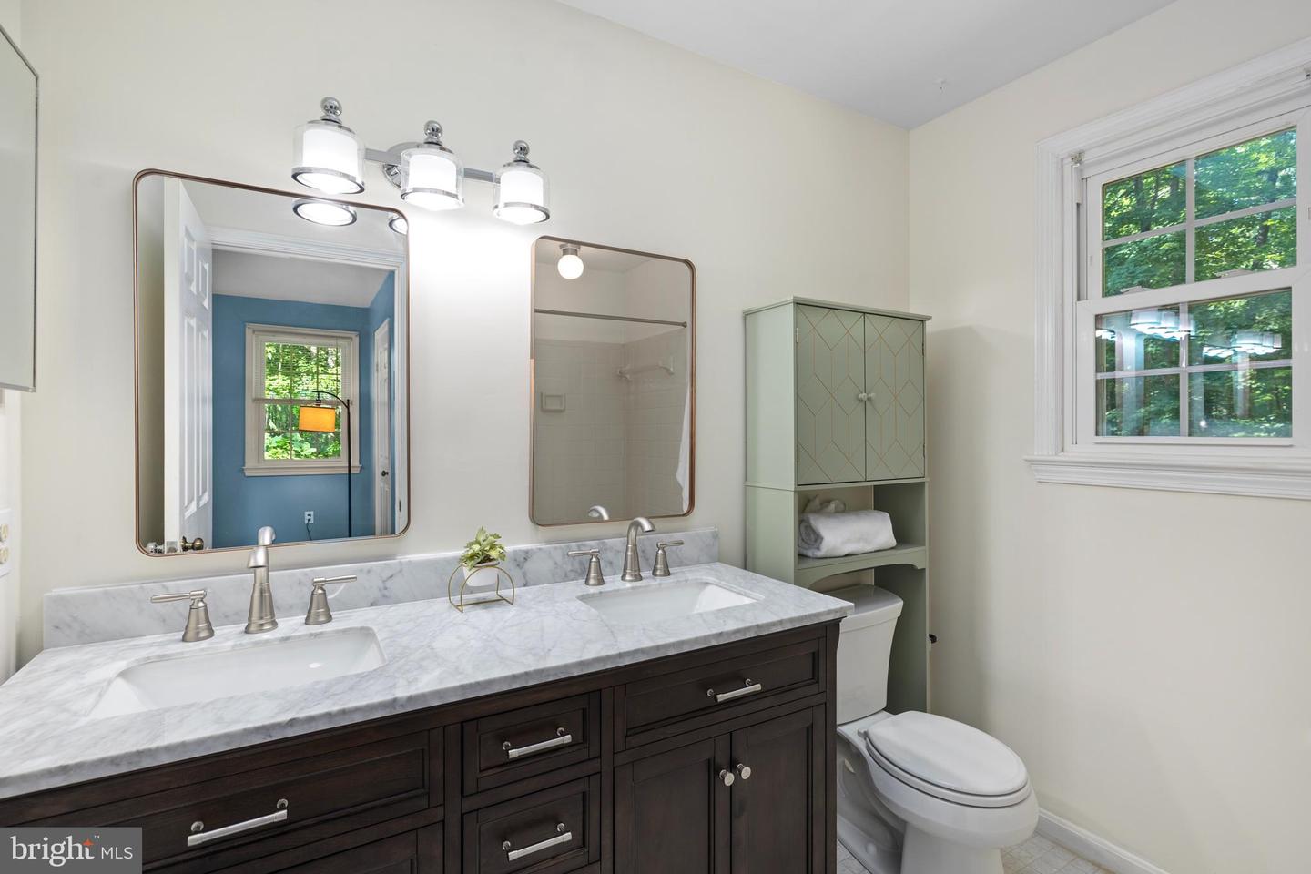 4910 STONEHURST DR, WOODBRIDGE, Virginia 22192, 5 Bedrooms Bedrooms, ,2 BathroomsBathrooms,Residential,For sale,4910 STONEHURST DR,VAPW2098072 MLS # VAPW2098072
