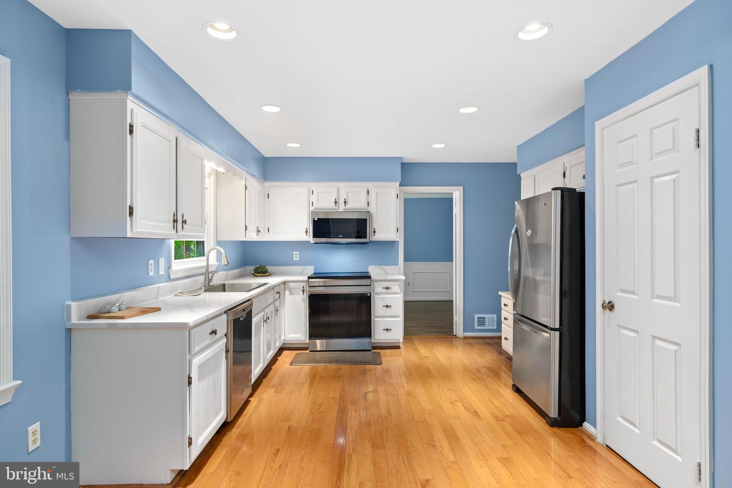 4910 STONEHURST DR, WOODBRIDGE, Virginia 22192, 5 Bedrooms Bedrooms, ,2 BathroomsBathrooms,Residential,For sale,4910 STONEHURST DR,VAPW2098072 MLS # VAPW2098072