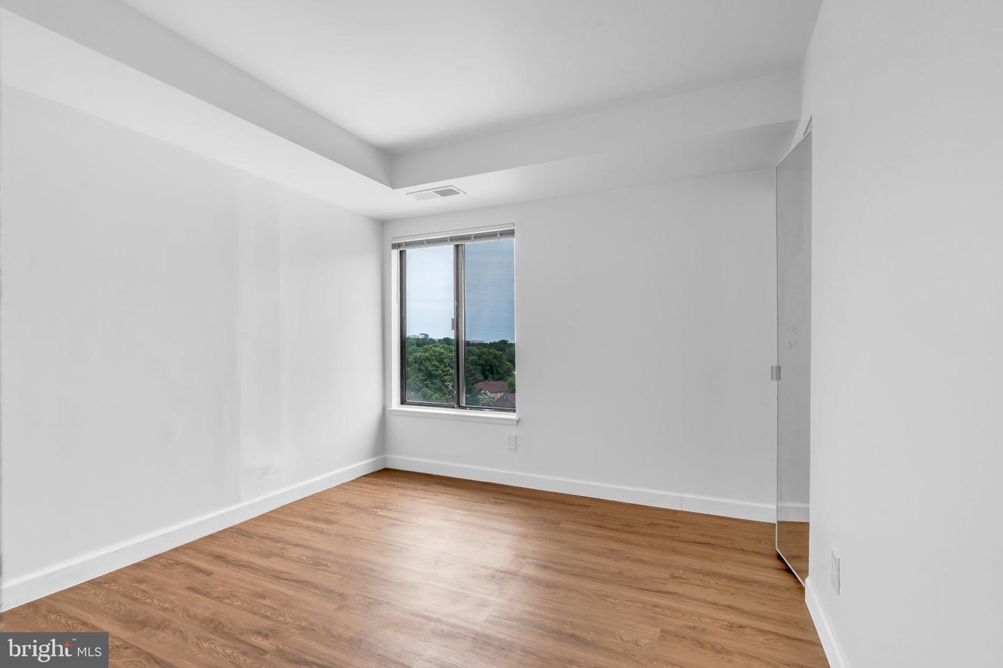3100 S MANCHESTER ST #827, FALLS CHURCH, Virginia 22044, 2 Bedrooms Bedrooms, ,1 BathroomBathrooms,Residential,For sale,3100 S MANCHESTER ST #827,VAFX2251732 MLS # VAFX2251732