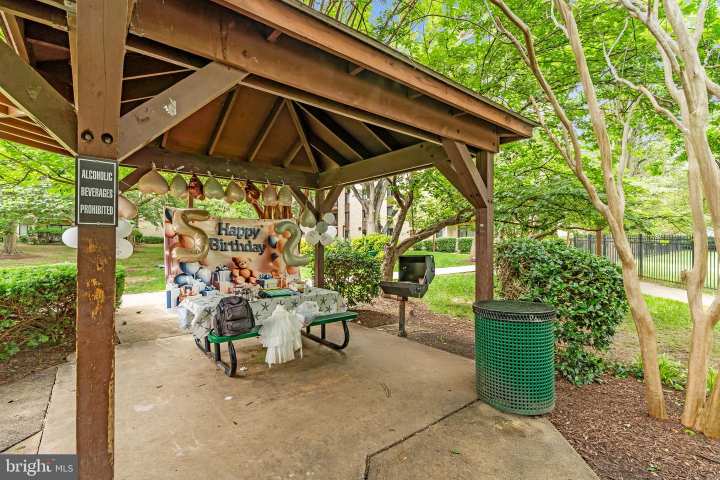3100 S MANCHESTER ST #827, FALLS CHURCH, Virginia 22044, 2 Bedrooms Bedrooms, ,1 BathroomBathrooms,Residential,For sale,3100 S MANCHESTER ST #827,VAFX2251732 MLS # VAFX2251732