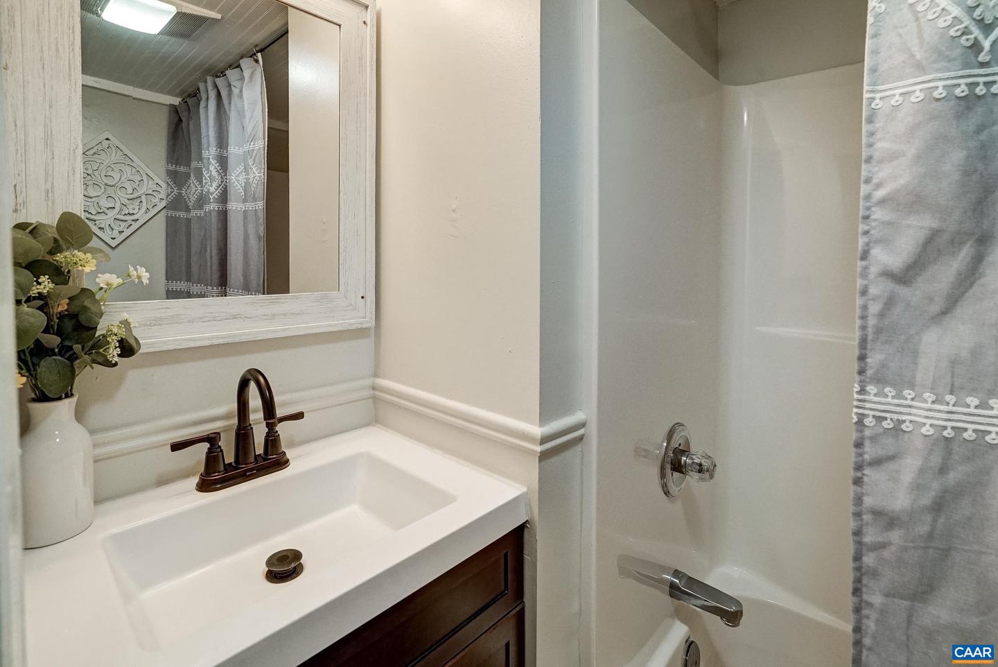 973 LAUREL SPRINGS DR, ROSELAND, Virginia 22967, 3 Bedrooms Bedrooms, ,3 BathroomsBathrooms,Residential,For sale,973 LAUREL SPRINGS DR,666164 MLS # 666164
