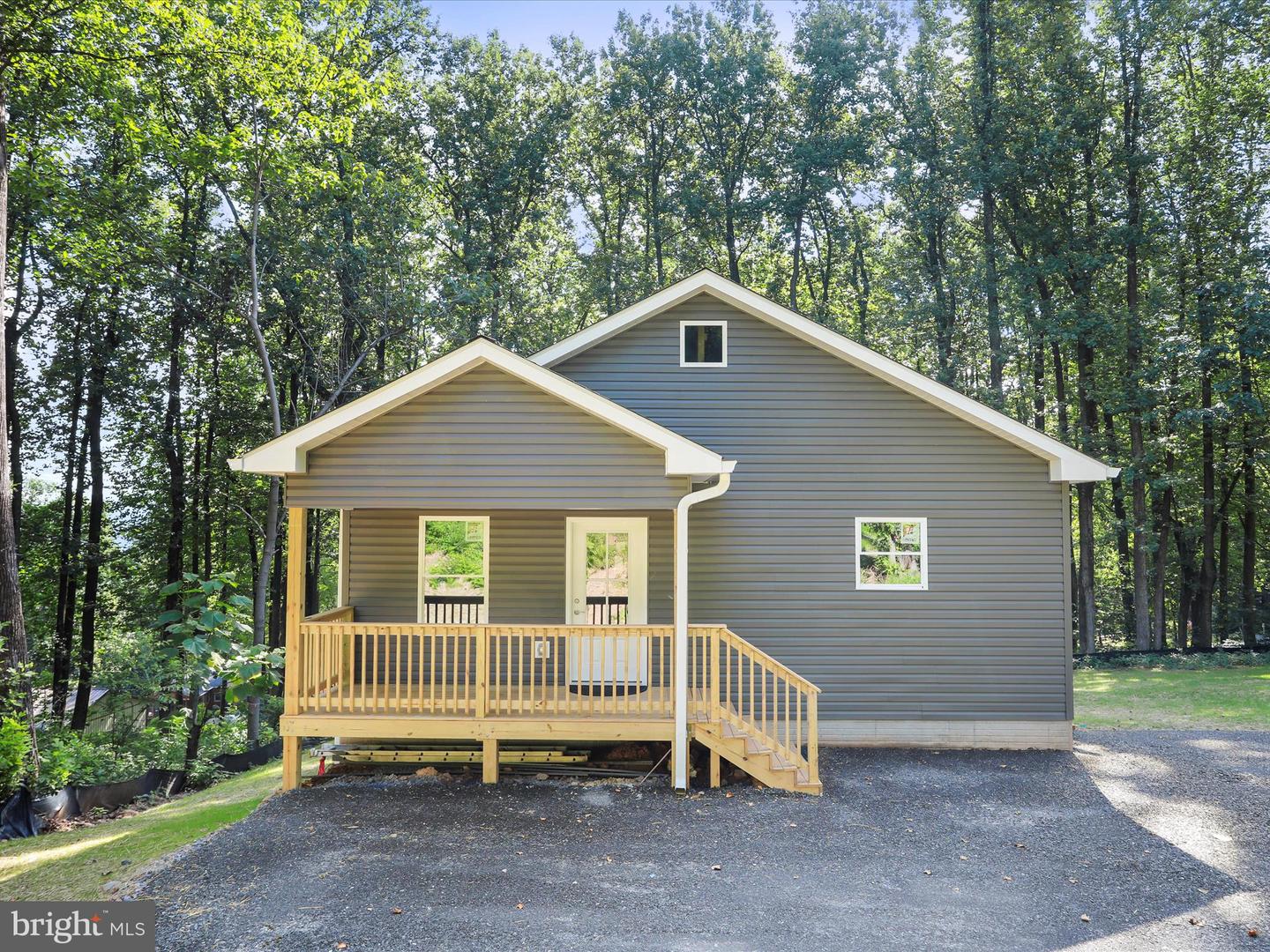 130 HIGHLAND WAY, CHESTER GAP, Virginia 22623, 3 Bedrooms Bedrooms, ,3 BathroomsBathrooms,Residential,For sale,130 HIGHLAND WAY,VARP2002156 MLS # VARP2002156