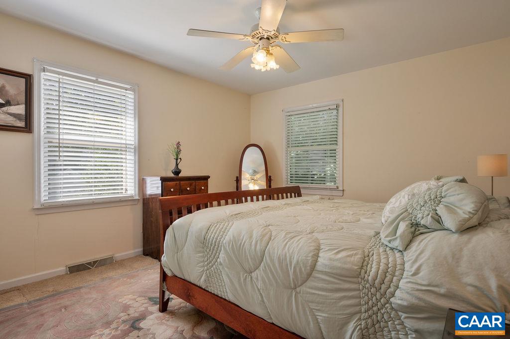 1754 HEARTHGLOW LN, CHARLOTTESVILLE, Virginia 22901, 4 Bedrooms Bedrooms, ,2 BathroomsBathrooms,Residential,For sale,1754 HEARTHGLOW LN,666193 MLS # 666193