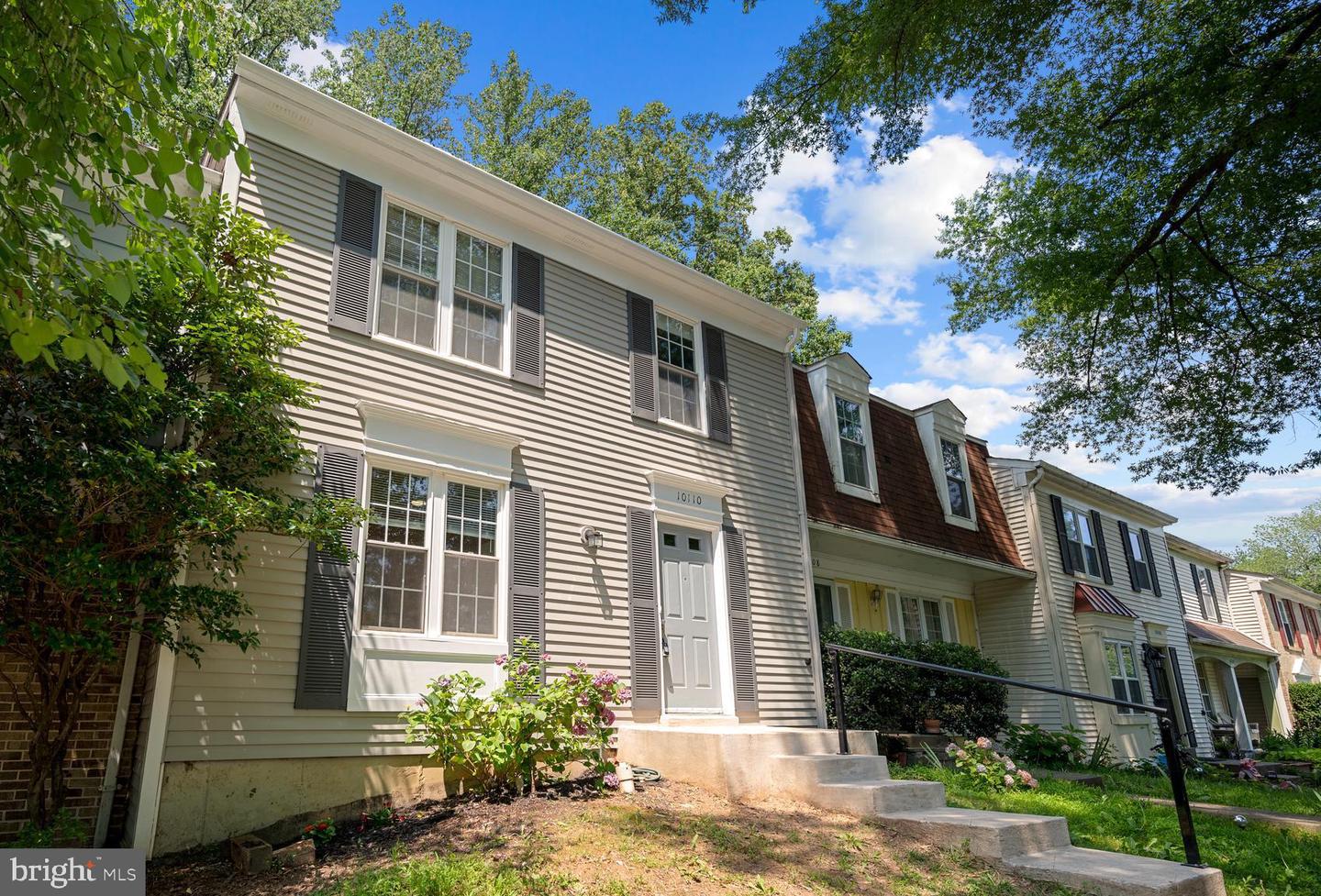 10110 SASSAFRAS WOODS CT, BURKE, Virginia 22015, 4 Bedrooms Bedrooms, ,3 BathroomsBathrooms,Residential,For sale,10110 SASSAFRAS WOODS CT,VAFX2252396 MLS # VAFX2252396