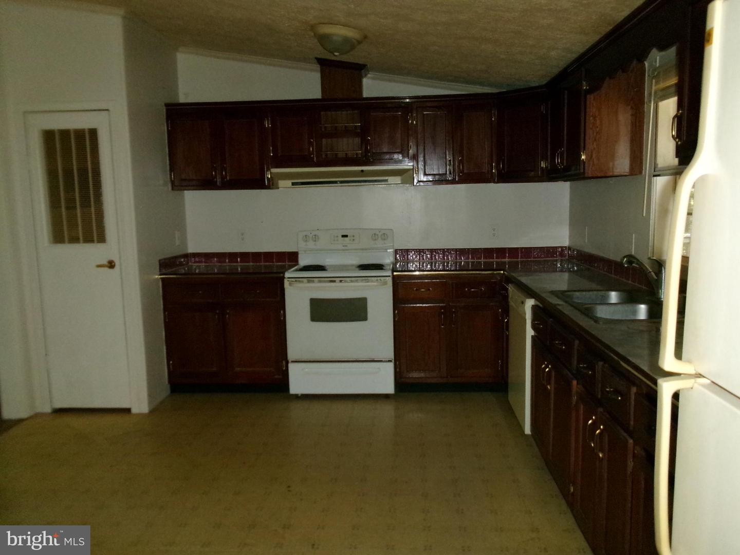 125 WHISPERING KNOLLS DR, WINCHESTER, Virginia 22603, 3 Bedrooms Bedrooms, ,2 BathroomsBathrooms,Residential,For sale,125 WHISPERING KNOLLS DR,VAFV2035146 MLS # VAFV2035146