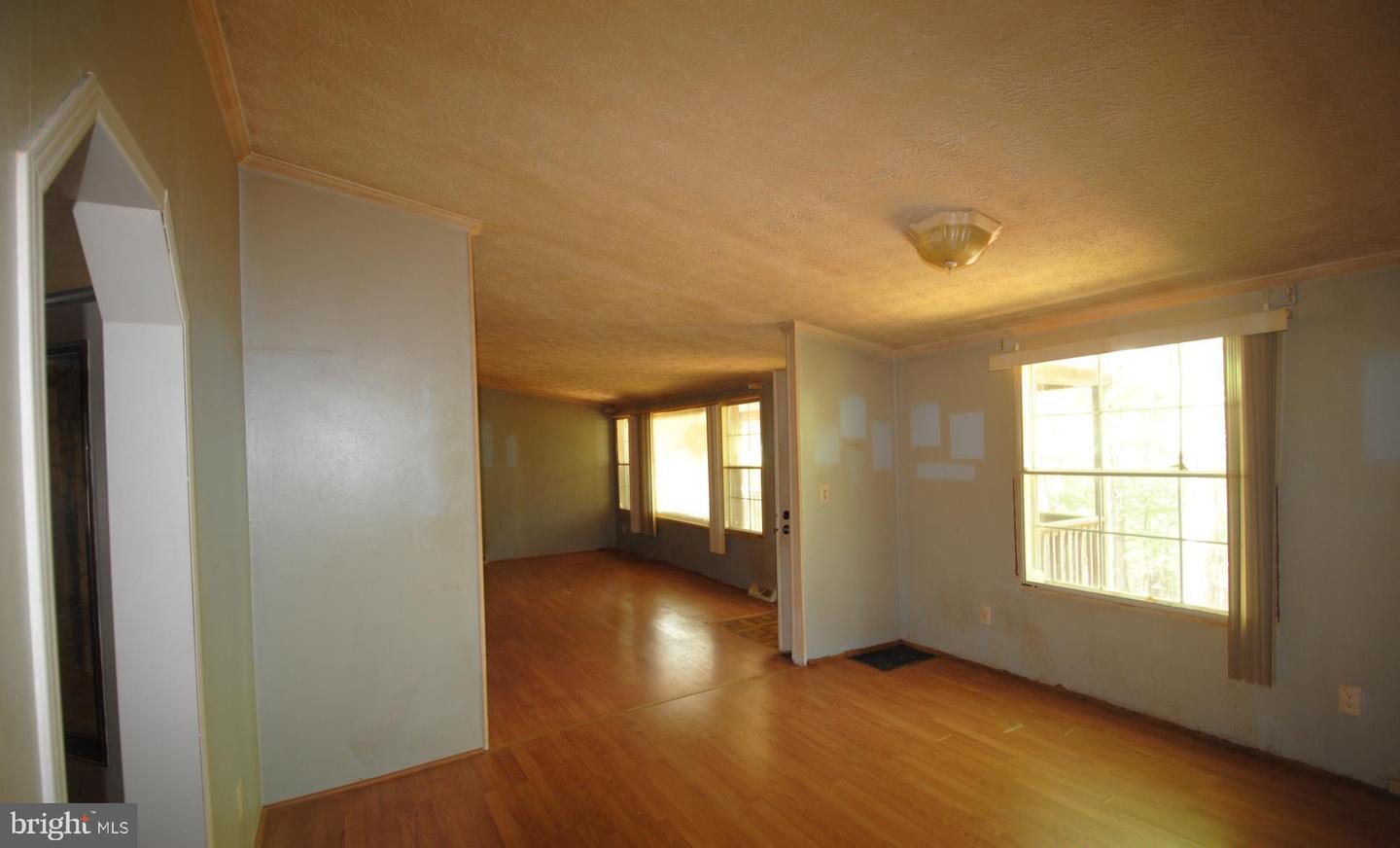 125 WHISPERING KNOLLS DR, WINCHESTER, Virginia 22603, 3 Bedrooms Bedrooms, ,2 BathroomsBathrooms,Residential,For sale,125 WHISPERING KNOLLS DR,VAFV2035146 MLS # VAFV2035146