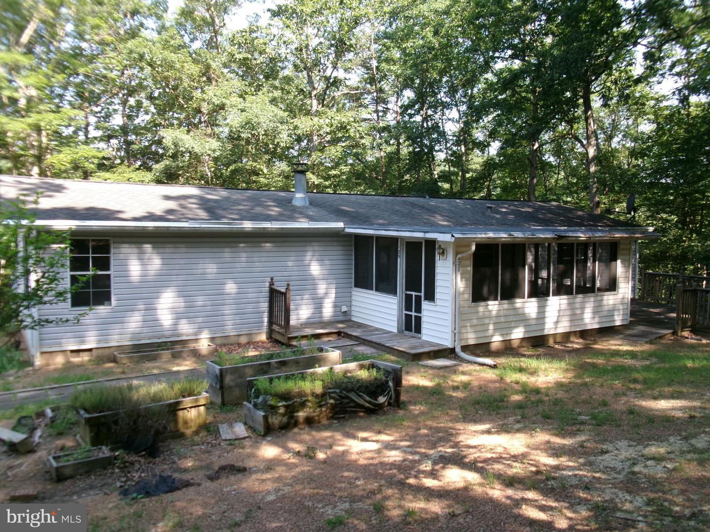 125 WHISPERING KNOLLS DR, WINCHESTER, Virginia 22603, 3 Bedrooms Bedrooms, ,2 BathroomsBathrooms,Residential,For sale,125 WHISPERING KNOLLS DR,VAFV2035146 MLS # VAFV2035146