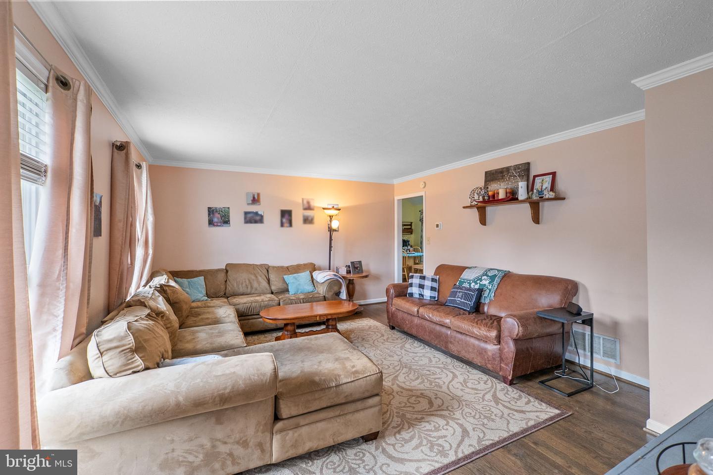 131 ASBURY RD, WINCHESTER, Virginia 22602, 4 Bedrooms Bedrooms, 12 Rooms Rooms,2 BathroomsBathrooms,Residential,For sale,131 ASBURY RD,VAFV2035148 MLS # VAFV2035148
