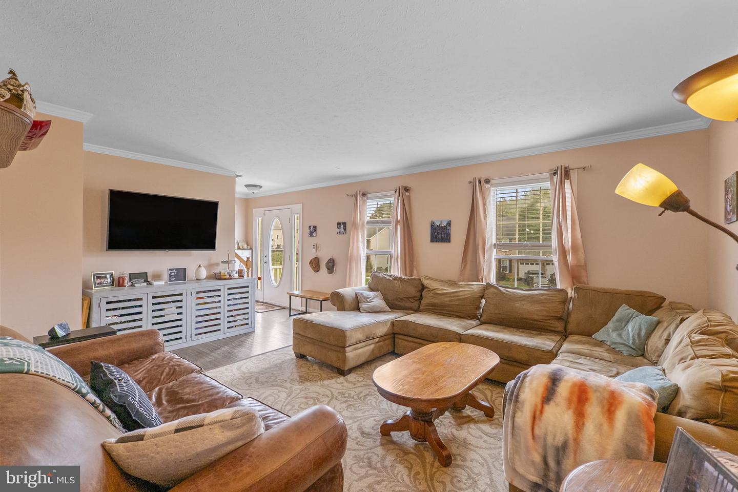 131 ASBURY RD, WINCHESTER, Virginia 22602, 4 Bedrooms Bedrooms, 12 Rooms Rooms,2 BathroomsBathrooms,Residential,For sale,131 ASBURY RD,VAFV2035148 MLS # VAFV2035148