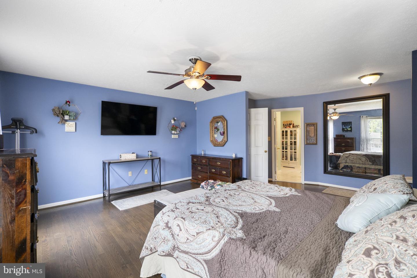 131 ASBURY RD, WINCHESTER, Virginia 22602, 4 Bedrooms Bedrooms, 12 Rooms Rooms,2 BathroomsBathrooms,Residential,For sale,131 ASBURY RD,VAFV2035148 MLS # VAFV2035148