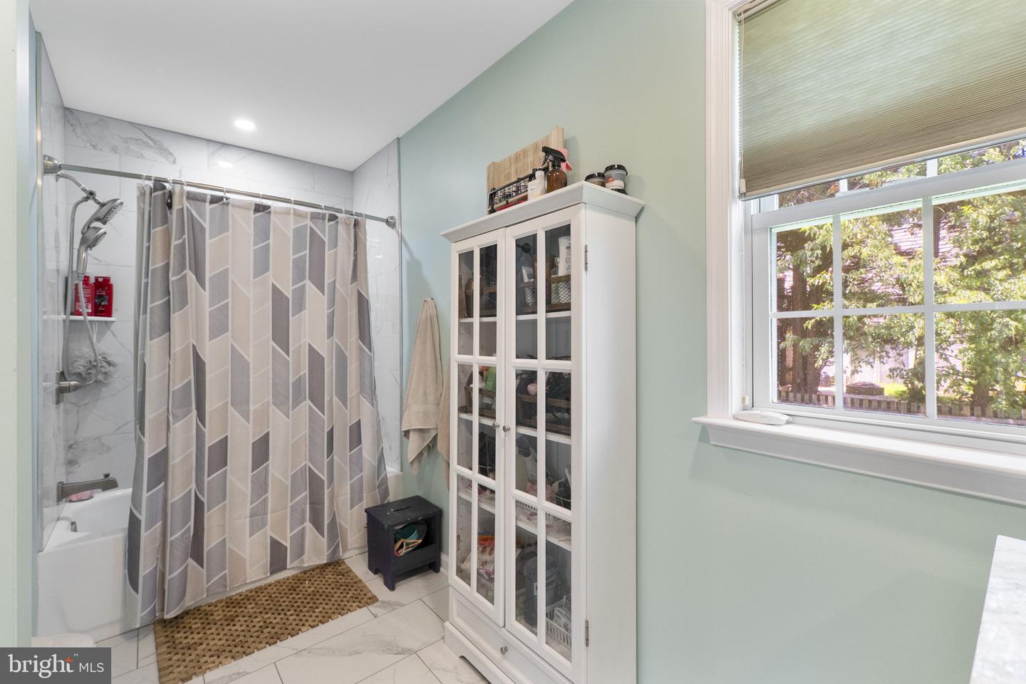 131 ASBURY RD, WINCHESTER, Virginia 22602, 4 Bedrooms Bedrooms, 12 Rooms Rooms,2 BathroomsBathrooms,Residential,For sale,131 ASBURY RD,VAFV2035148 MLS # VAFV2035148