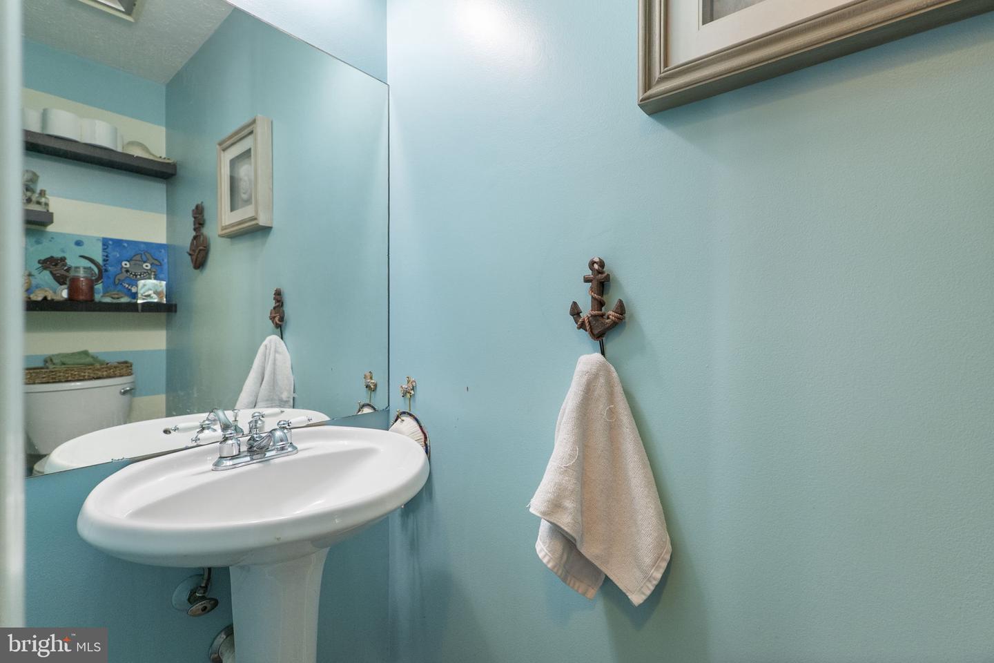 131 ASBURY RD, WINCHESTER, Virginia 22602, 4 Bedrooms Bedrooms, 12 Rooms Rooms,2 BathroomsBathrooms,Residential,For sale,131 ASBURY RD,VAFV2035148 MLS # VAFV2035148