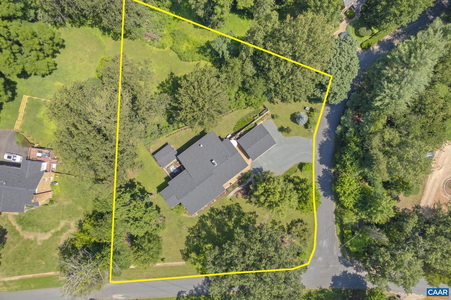 310 GLOUCESTER RD, CHARLOTTESVILLE, Virginia 22901, 4 Bedrooms Bedrooms, ,3 BathroomsBathrooms,Residential,For sale,310 GLOUCESTER RD,666174 MLS # 666174