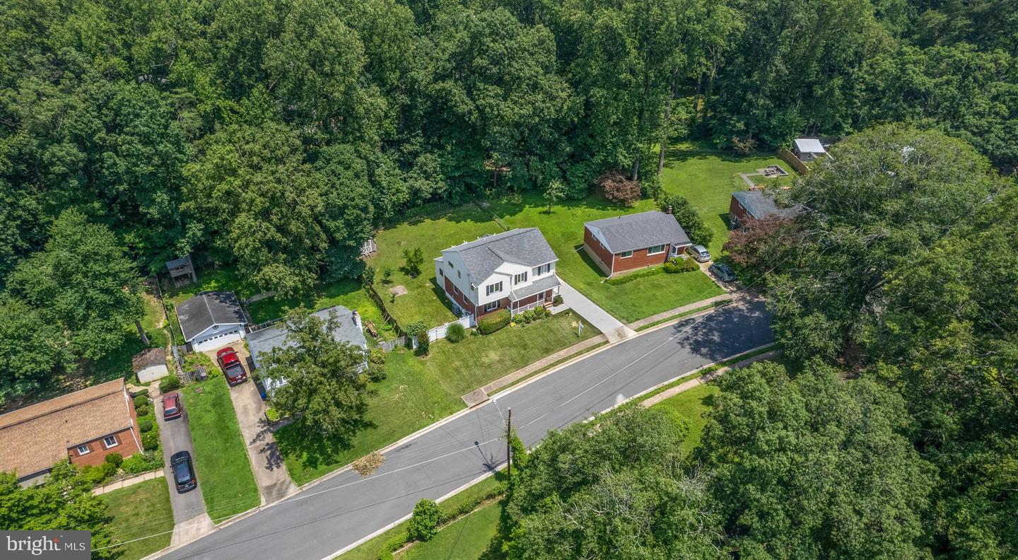 3805 CAROLYN AVE, FAIRFAX, Virginia 22031, 6 Bedrooms Bedrooms, ,5 BathroomsBathrooms,Residential,For sale,3805 CAROLYN AVE,VAFC2006544 MLS # VAFC2006544