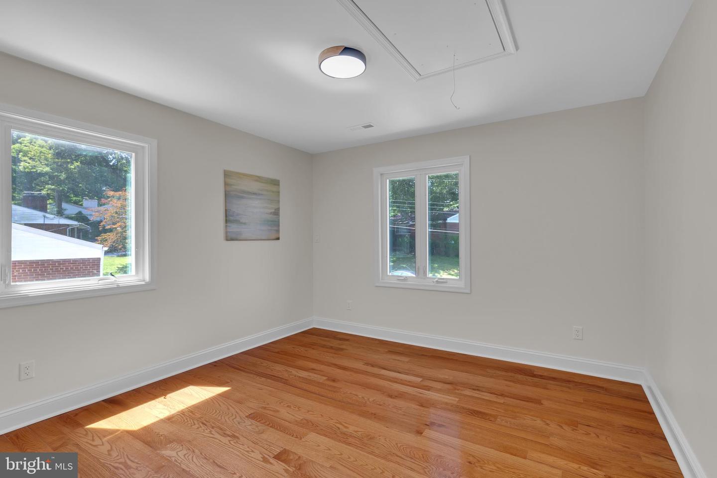 3805 CAROLYN AVE, FAIRFAX, Virginia 22031, 6 Bedrooms Bedrooms, ,5 BathroomsBathrooms,Residential,For sale,3805 CAROLYN AVE,VAFC2006544 MLS # VAFC2006544