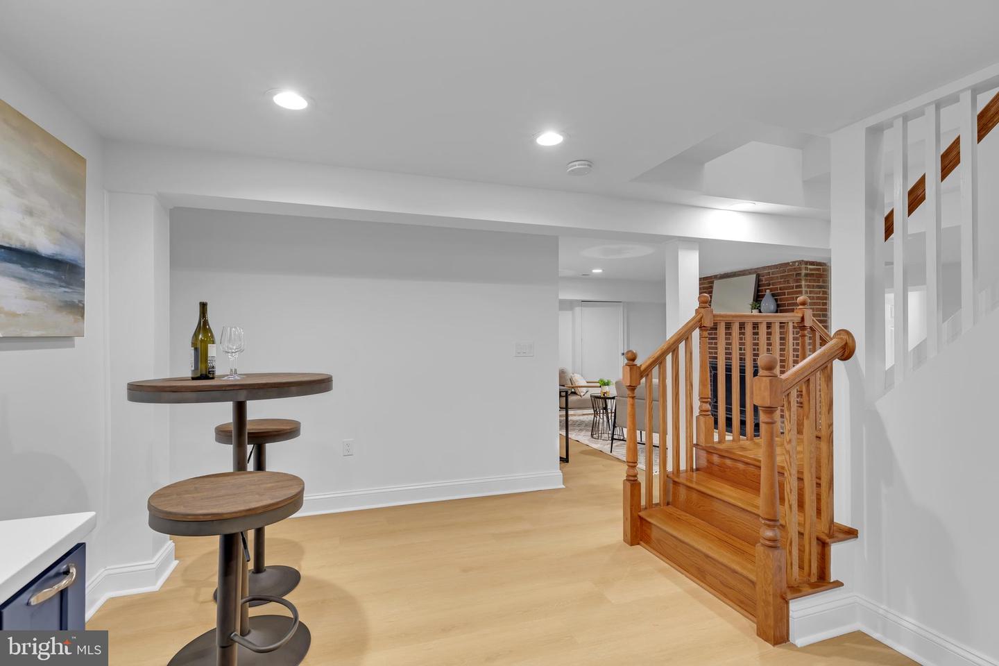 3805 CAROLYN AVE, FAIRFAX, Virginia 22031, 6 Bedrooms Bedrooms, ,5 BathroomsBathrooms,Residential,For sale,3805 CAROLYN AVE,VAFC2006544 MLS # VAFC2006544