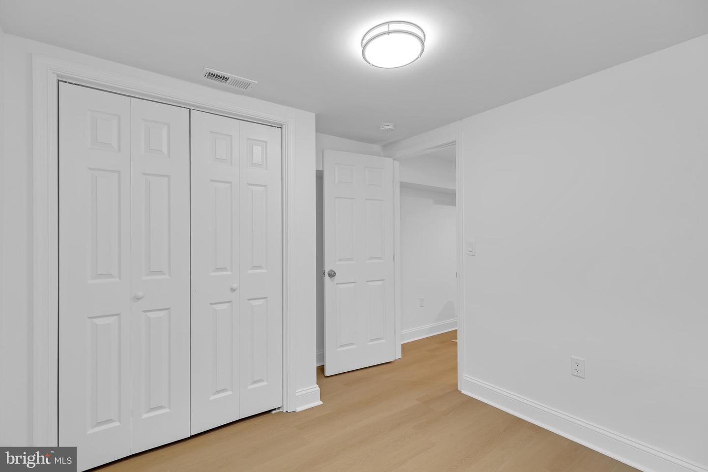 3805 CAROLYN AVE, FAIRFAX, Virginia 22031, 6 Bedrooms Bedrooms, ,5 BathroomsBathrooms,Residential,For sale,3805 CAROLYN AVE,VAFC2006544 MLS # VAFC2006544