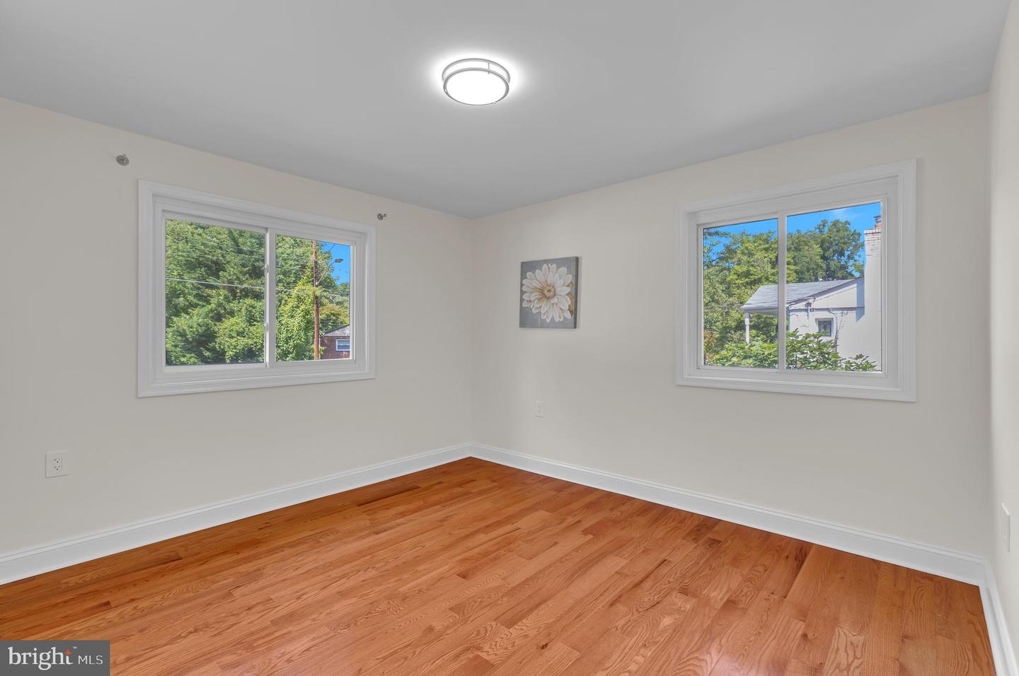 3805 CAROLYN AVE, FAIRFAX, Virginia 22031, 6 Bedrooms Bedrooms, ,5 BathroomsBathrooms,Residential,For sale,3805 CAROLYN AVE,VAFC2006544 MLS # VAFC2006544