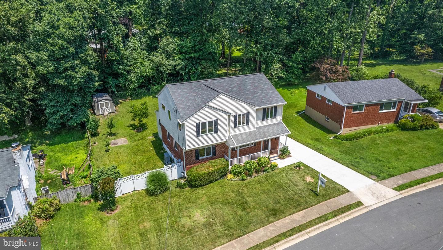 3805 CAROLYN AVE, FAIRFAX, Virginia 22031, 6 Bedrooms Bedrooms, ,5 BathroomsBathrooms,Residential,For sale,3805 CAROLYN AVE,VAFC2006544 MLS # VAFC2006544