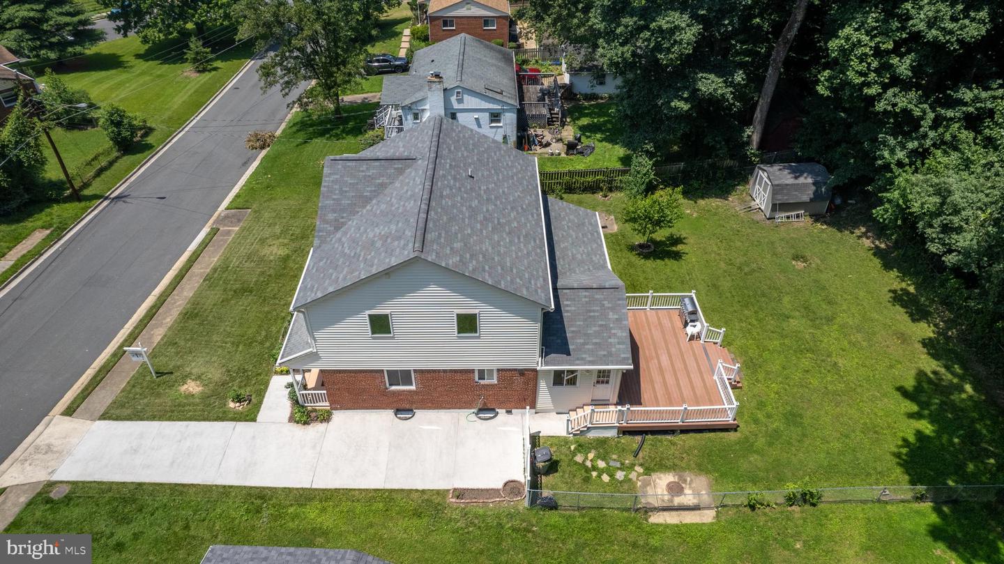 3805 CAROLYN AVE, FAIRFAX, Virginia 22031, 6 Bedrooms Bedrooms, ,5 BathroomsBathrooms,Residential,For sale,3805 CAROLYN AVE,VAFC2006544 MLS # VAFC2006544