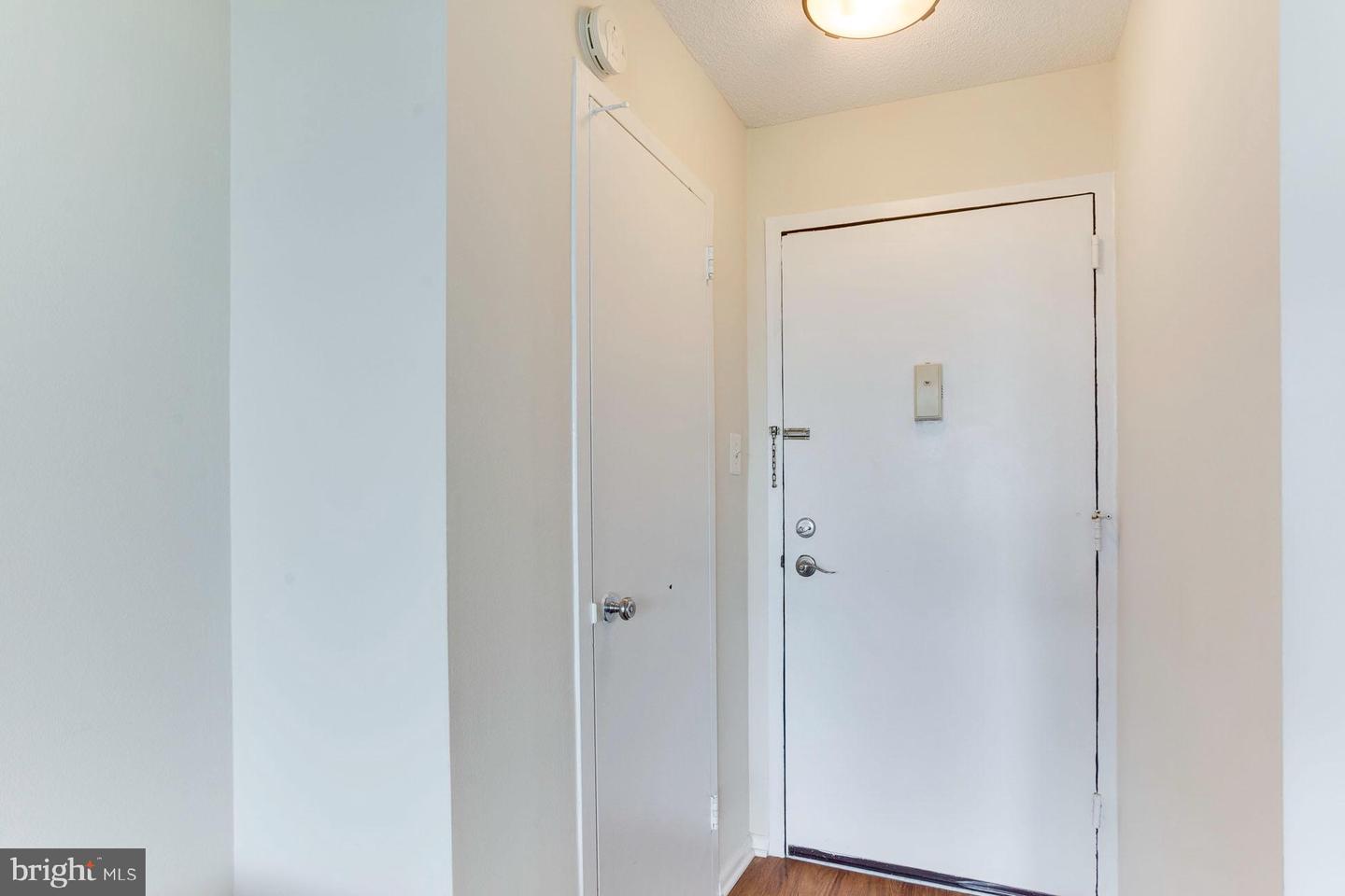 2500 N VAN DORN ST #415, ALEXANDRIA, Virginia 22302, ,1 BathroomBathrooms,Residential,For sale,2500 N VAN DORN ST #415,VAAX2046998 MLS # VAAX2046998
