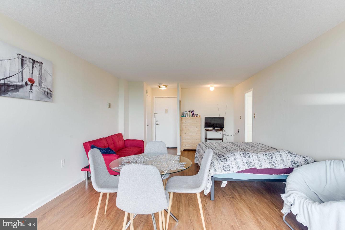 2500 N VAN DORN ST #415, ALEXANDRIA, Virginia 22302, ,1 BathroomBathrooms,Residential,For sale,2500 N VAN DORN ST #415,VAAX2046998 MLS # VAAX2046998