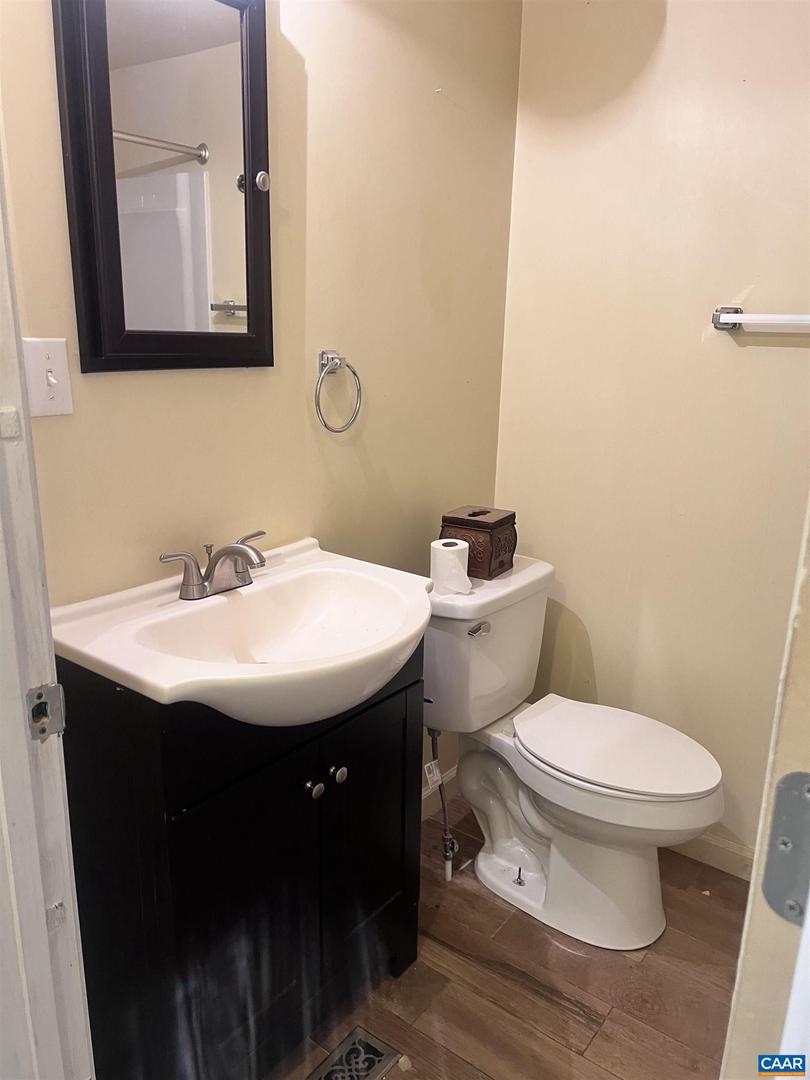 107 CHARLES ST, GORDONSVILLE, Virginia 22942, 4 Bedrooms Bedrooms, ,2 BathroomsBathrooms,Residential,For sale,107 CHARLES ST,666194 MLS # 666194
