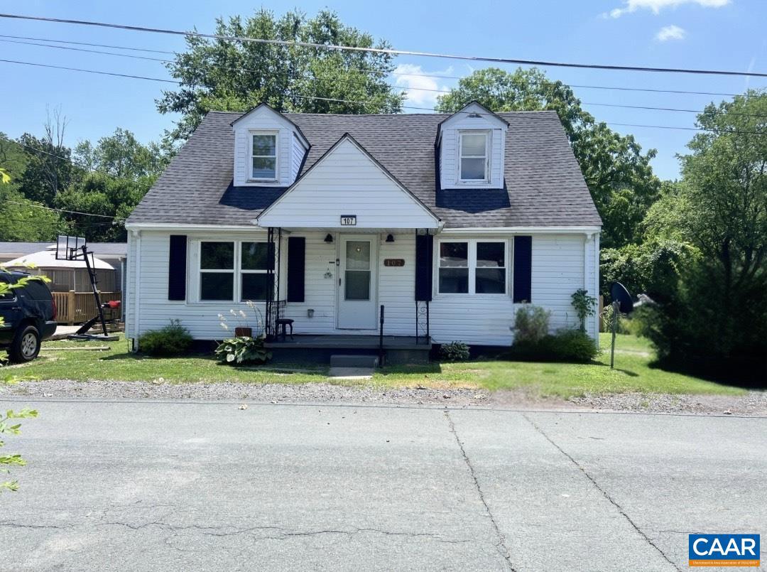 107 CHARLES ST, GORDONSVILLE, Virginia 22942, 4 Bedrooms Bedrooms, ,2 BathroomsBathrooms,Residential,For sale,107 CHARLES ST,666194 MLS # 666194