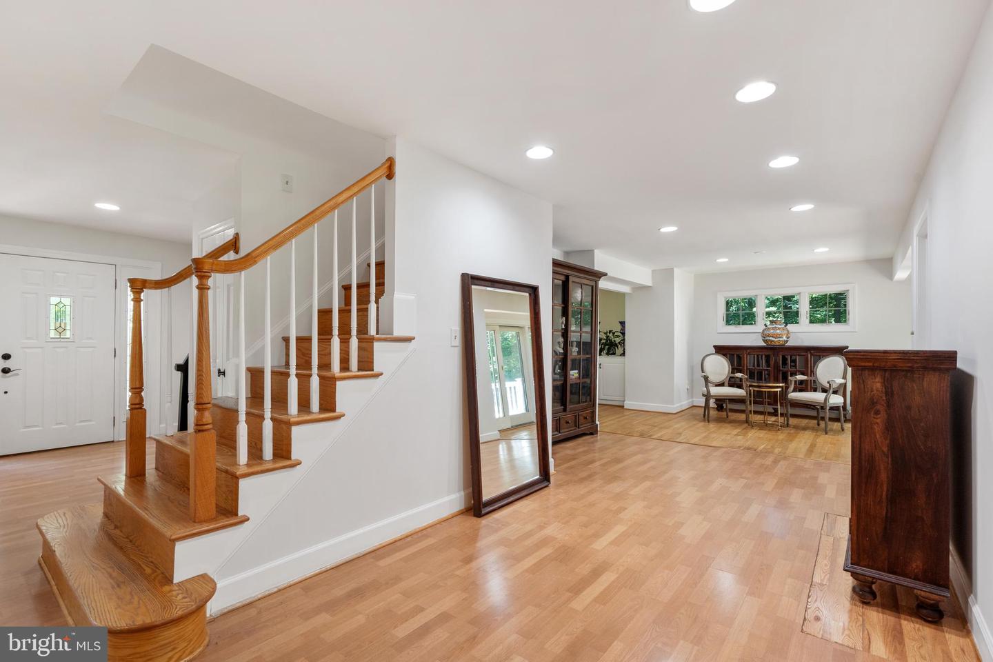 10418 ADEL RD, OAKTON, Virginia 22124, 4 Bedrooms Bedrooms, ,4 BathroomsBathrooms,Residential,For sale,10418 ADEL RD,VAFX2252430 MLS # VAFX2252430