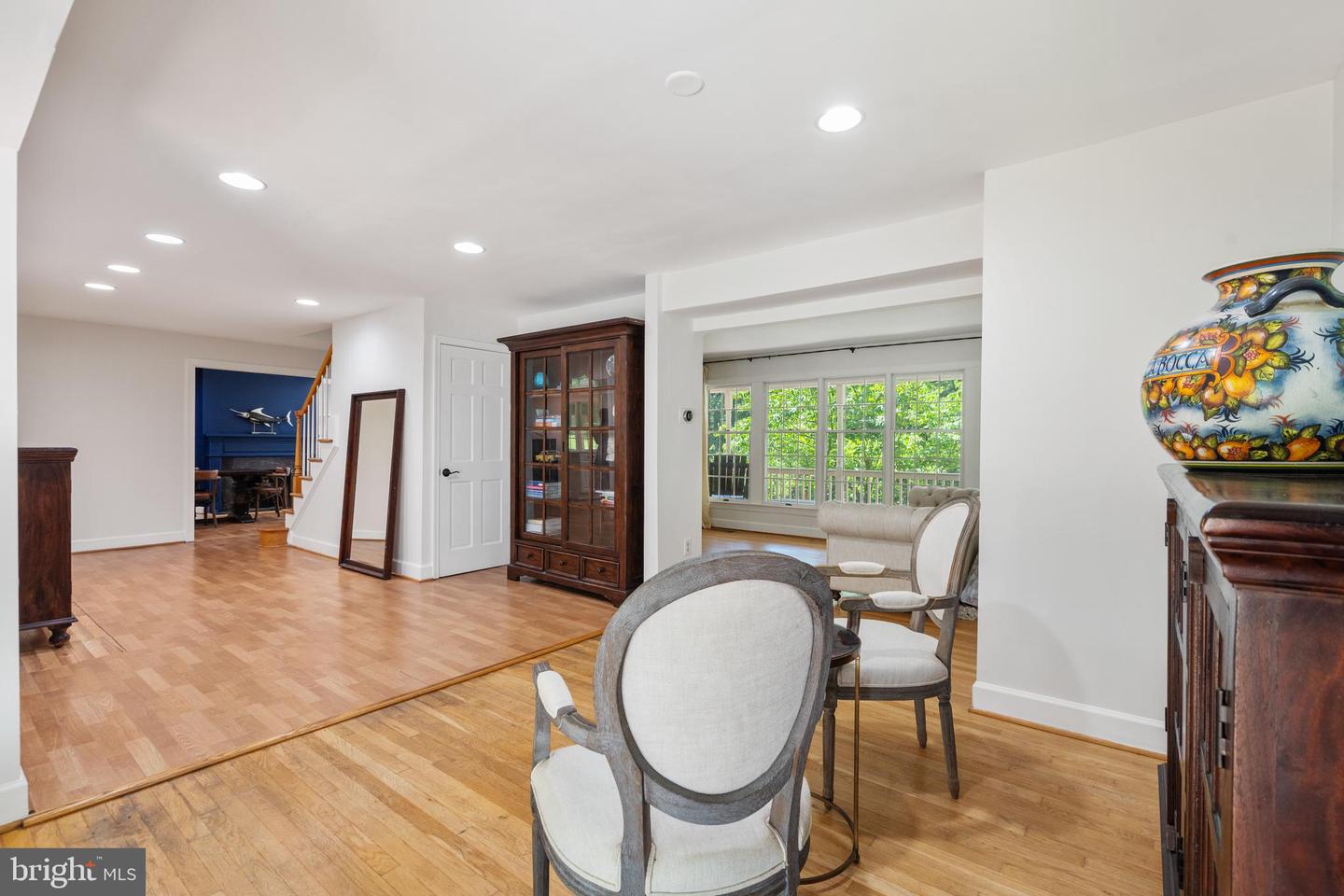 10418 ADEL RD, OAKTON, Virginia 22124, 4 Bedrooms Bedrooms, ,4 BathroomsBathrooms,Residential,For sale,10418 ADEL RD,VAFX2252430 MLS # VAFX2252430