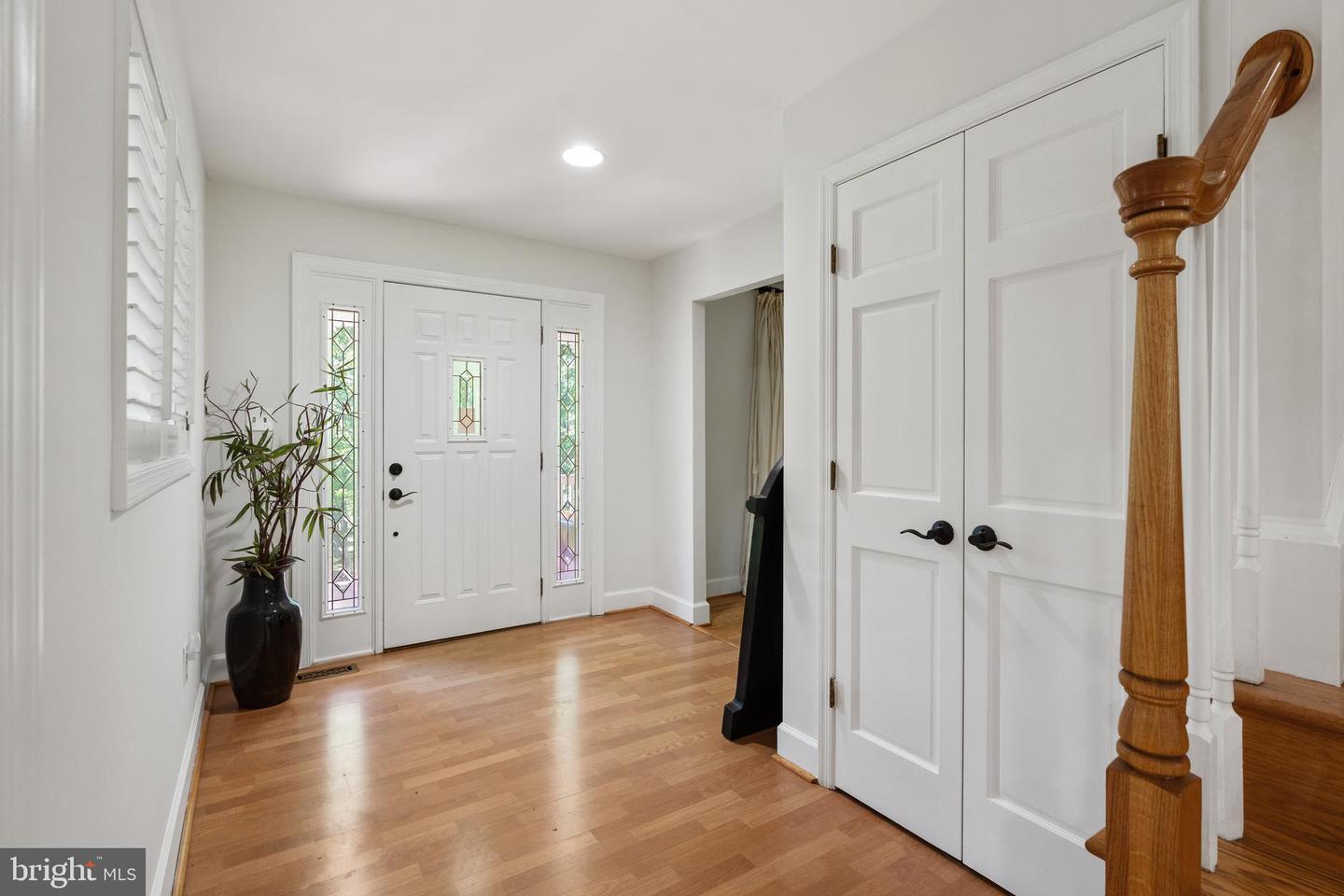 10418 ADEL RD, OAKTON, Virginia 22124, 4 Bedrooms Bedrooms, ,4 BathroomsBathrooms,Residential,For sale,10418 ADEL RD,VAFX2252430 MLS # VAFX2252430