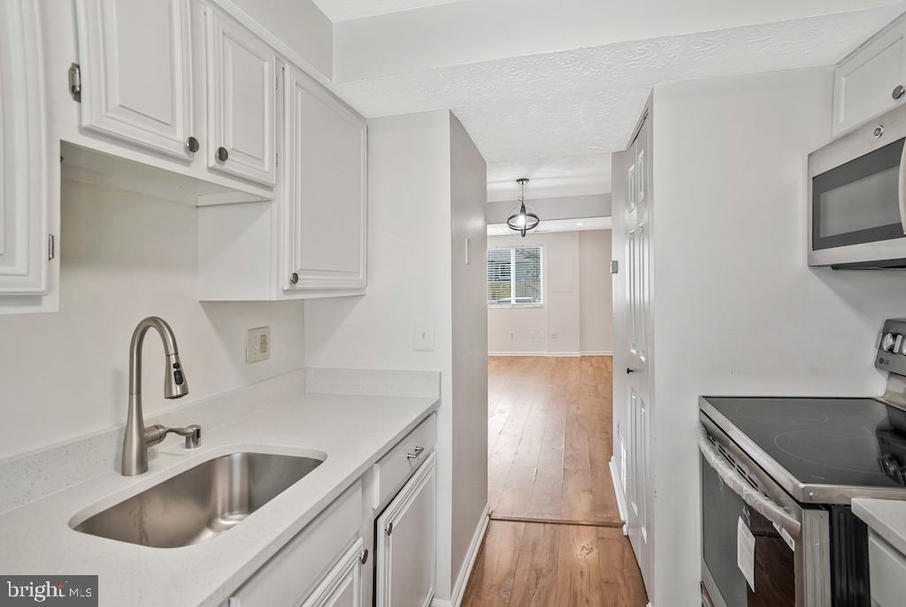 8549 BLUE ROCK LN, LORTON, Virginia 22079, 2 Bedrooms Bedrooms, ,1 BathroomBathrooms,Residential,For sale,8549 BLUE ROCK LN,VAFX2252432 MLS # VAFX2252432